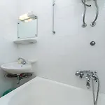Studio 6773c Apartment
